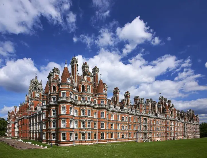 Study in United Kingdom from Pakistan